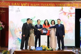 海外越南语教学：守护根源，促进交流
