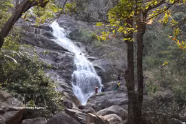 探寻广义省丝绸瀑布原始壮美之景