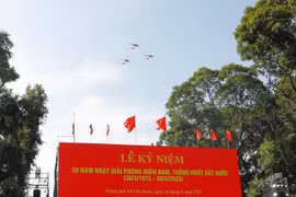 全国聚焦：纪念南方解放50周年庆典阅兵游行总彩排