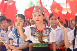 越南全国学生欢庆新学年开学典礼