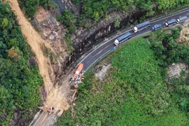 越南政府总理发布通知 要求紧急应对中部地区暴雨洪涝灾害