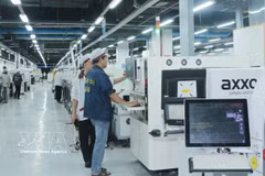 越南Wistron Infocomm有限责任公司生产车间。图自越通社