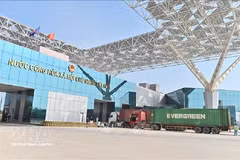 芒街口岸。图自越通社