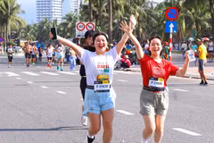 3月22日，2026年岘港国际马拉松赛在岘港市正式开赛。图自越通社