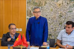 越南驻以色列大使李德忠发表讲话。图自越通社