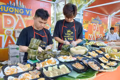 岘港市特色美食。图自越通社