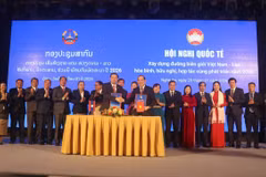 2026年越老共建和平、友好、合作与发展边界线国际会议联合声明签署仪式。图自越通社