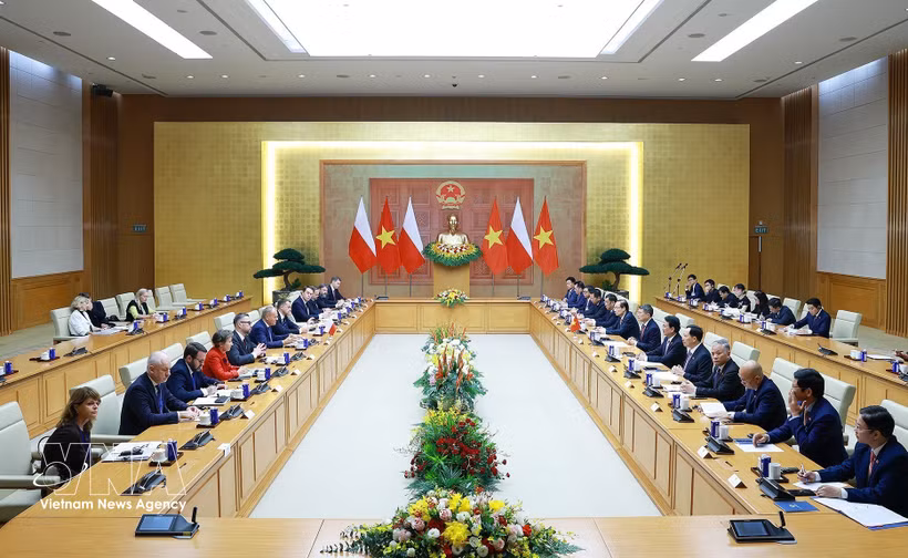 越南政府总理黎明兴与波兰总理唐纳德·图斯克举行会谈。图自越通社