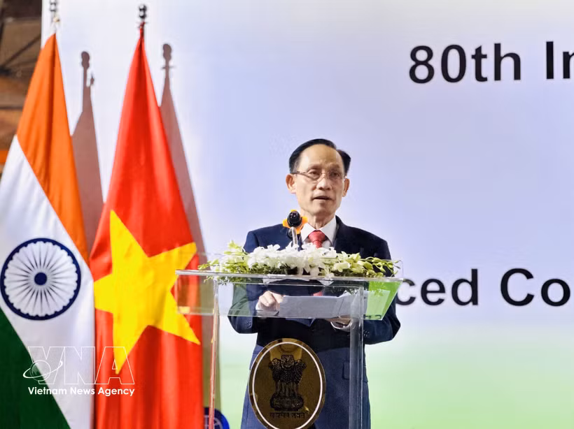 越共中央政治局委员、外交部长黎怀忠代表越南政府出席印度共和国独立80周年纪念招待会并发表讲话。图自越通社