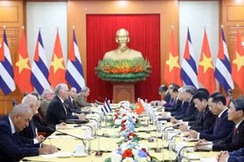 古共中央第一书记、古巴共和国主席米格尔·迪亚斯与越共中央总书记苏林举行会谈。图自越通社