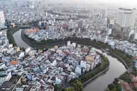 胡志明市推进沟渠整治工程。图自越通社