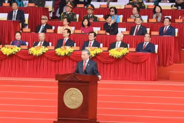 越南共产党中央委员会总书记苏林在南方解放、国家统一50周年国家级庆典活动上发表讲话。图自越通社