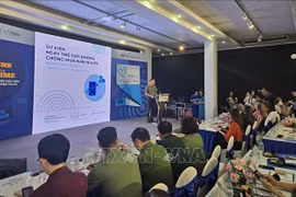 越南公安部对外局副局长黎黄阳大校发表讲话。图自越通社