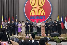 东盟国家领导人合影。图自越通社