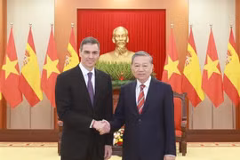 苏林总书记会见西班牙王国首相桑切斯。图自越通社