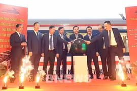 "国家铁路系统客运车厢现代化改造"项目竣工仪式。图自越通社