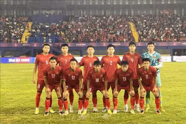第33届东运会男足赛正式实行U22球员规则。图自越通社