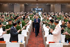 越共中央总书记苏林：将学习、贯彻落实胡志明主席思想与人民公安队伍建设紧密结合