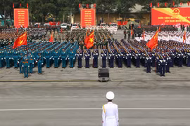 阅兵游行合练场景。图自越通社