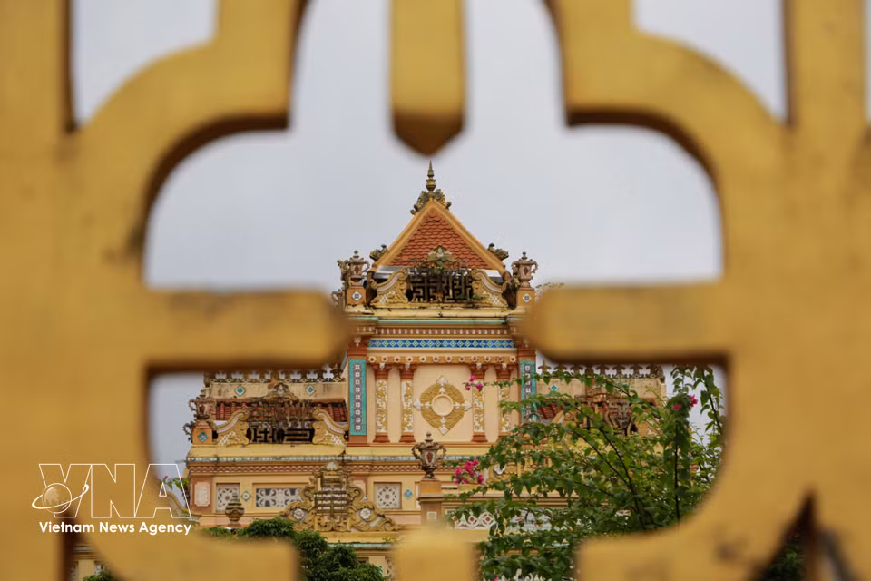 永长寺因其独特的亚欧建筑风格而闻名。图自越通社