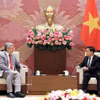 越南国会副主席阮尹英会见俄罗斯圣彼得堡市对外关系委员会副主席卡尔加诺夫·维亚切斯拉夫·根纳季耶维奇。图自越通社