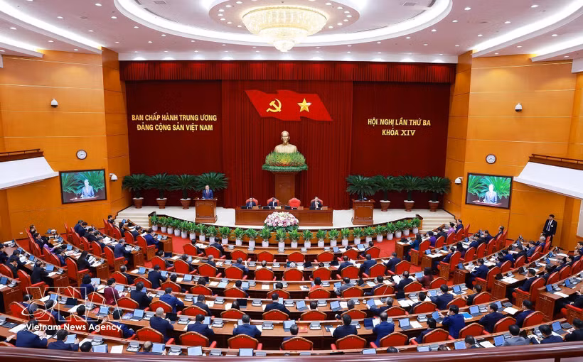 越共中央十四届三中全会22日进入第三个工作日 图自越通社