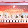 各位代表出席庆祝国庆项目开工、竣工仪式。图片来源：越通社。
