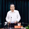 越共中央政治局委员、国会主席陈青敏以越共中央政治局和越共中央书记处第220号检查监督团团长身份主持会议 图自越通社