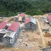 越南岘港市拉埃埃乡小学—初中一贯制寄宿学校的教学及配套建筑正逐步成形。 图自越通社 