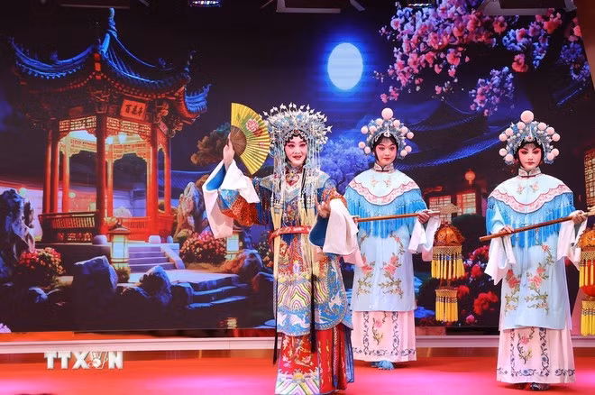 khoi-dong-chuong-trinh-dao-buoc-trung-quoc-kham-pha-vu-han3-1.jpg