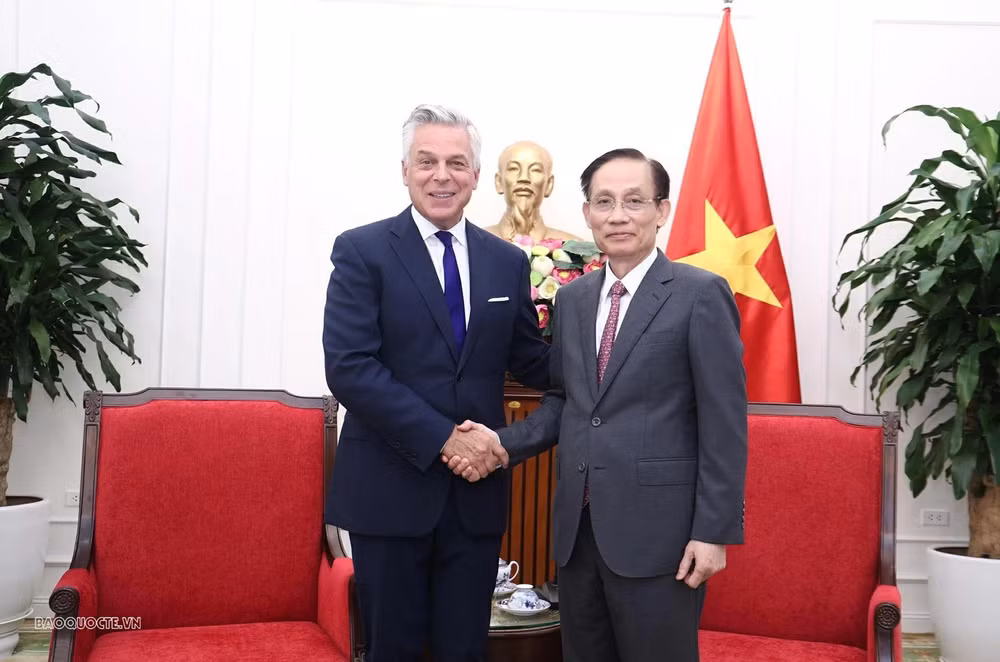 le-hoai-trung.jpg