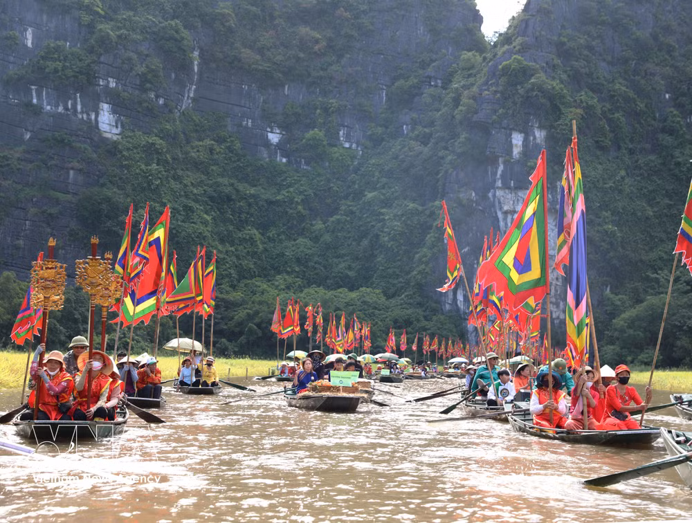 vnanet-potal-ninh-binh-le-hoi-sac-vang-tam-coc-nam-2026-8781199.jpg