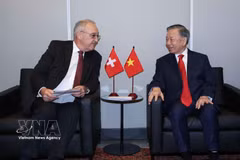 在赴美国出席第81届联合国大会一般性辩论期间，越共中央总书记、国家主席苏林于2026年9月22日会见了瑞士联邦主席居伊·帕姆兰。图自越通社