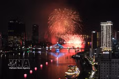 2026年岘港国际烟花节为当地旅游增长注入动力。图自越通社