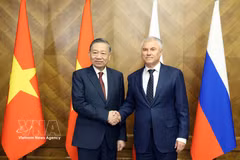 越共中央总书记、国家主席苏林会见俄罗斯国家杜马主席维亚切斯拉夫·沃洛金。图自越通社