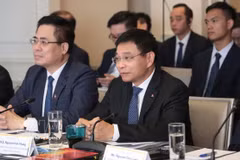 越南政府副总理阮文胜出席2026年越南领导力计划。图自越通社