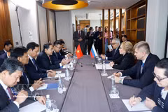 越南国会主席陈青敏会见俄罗斯联邦委员会主席马特维延科。图自越通社