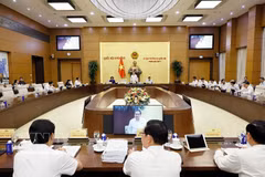 越南国会常务委员会第七次会议开幕。图自越通社