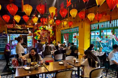 马尼拉“金河粉”餐厅的空间。图自越通社