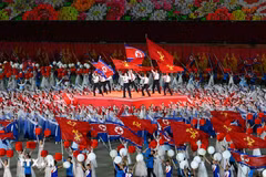 朝鲜劳动党成立80周年庆典文艺演出。图自越通社
