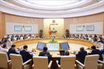 政府组织机构调整指导委员会第八次会议场景。图自越通社
