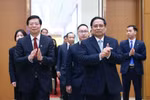 越南政府总理范明政会见清华大学党委书记邱勇教授