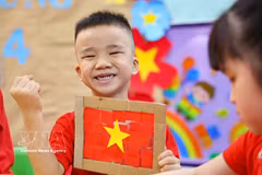播撒爱国种子 培育祖国未来新苗