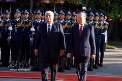 越共中央总书记、国家主席苏林与夫人主持仪式 欢迎巴拿马总统及夫人访越