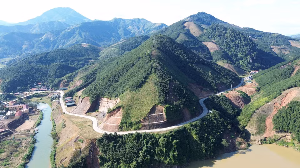 越南北部山区省份交通连接项目总长199.77公里，总投资额超过6万亿越盾，资金来源于亚洲开发银行贷款、澳大利亚政府无偿援助和越南政府配套资金。