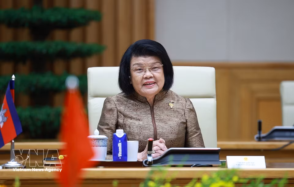柬埔寨国会主席昆索达莉在会谈中发表讲话。图自越通社