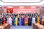 与会代表合影。图自越通社