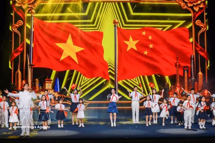 2026年中越中秋文艺晚会热闹登场。图自越通社