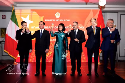 越南驻意大利大使馆隆重举行越南国庆81周年庆祝活动。图自越通社