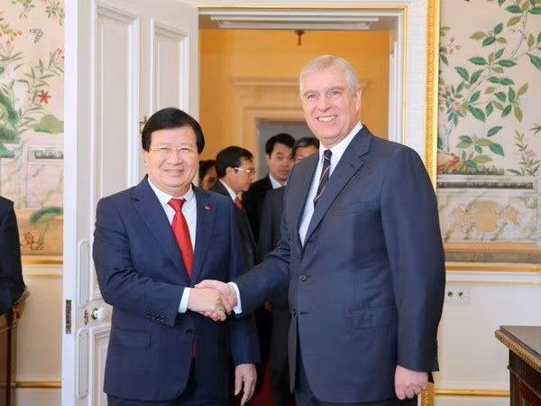 越南政府副总理郑廷勇对英国进行正式访问 ảnh 1 越南政府副总理郑廷勇对英国进行正式访问 ảnh 1